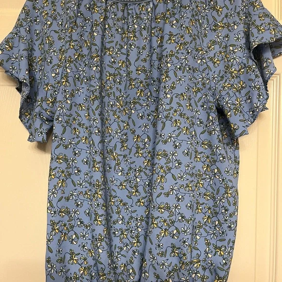 Max Studio Blue Floral Blouse - Picture 4 of 5